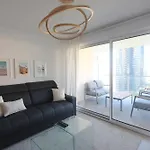 Sun Paradise Seaview&terrace Parking&pool شقة