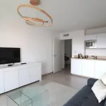 شقة Sun Paradise Seaview&terrace Parking&pool بوزولي