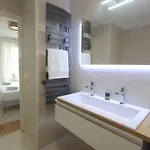 شقة Sun Paradise Seaview&terrace Parking&pool