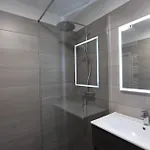 Sun Paradise Seaview&terrace Parking&pool شقة