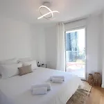 Sun Paradise Seaview&terrace Parking&pool شقة *