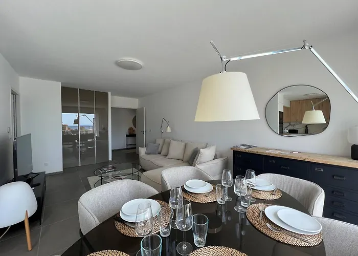 Sun Paradise Seaview&terrace Parking&pool Lägenhet