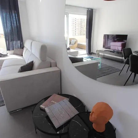 Sun Paradise Seaview&terrace Parking&pool