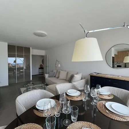 Sun Paradise Seaview&terrace Parking&pool 公寓