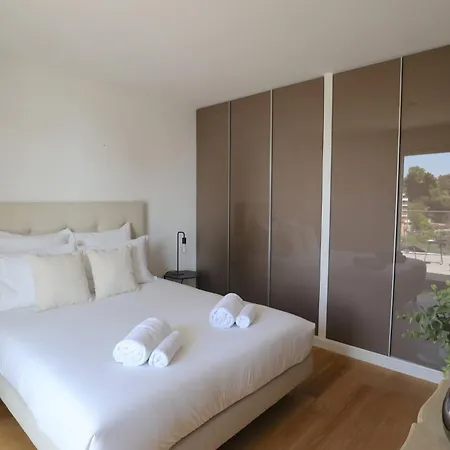 아파트 Sun Paradise Seaview&terrace Parking&pool 보솔레이