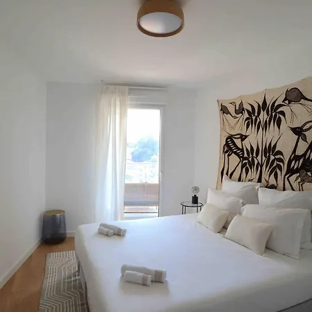 아파트 Sun Paradise Seaview&terrace Parking&pool 보솔레이