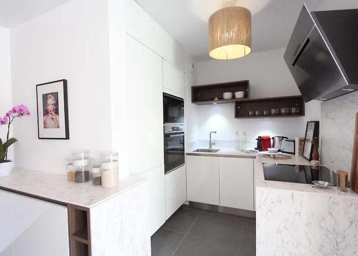 Apartament Sun Paradise Seaview&terrace Parking&pool