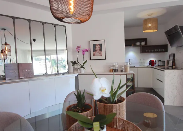 Sun Paradise Seaview&terrace Parking&pool Apartament Beausoleil