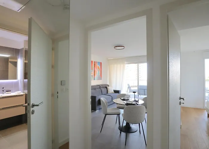 Sun Paradise Seaview&terrace Parking&pool Apartment *